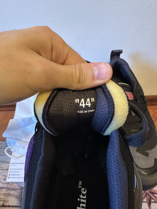 OFF-White Odsy-1000 Black Fuchsia Grey