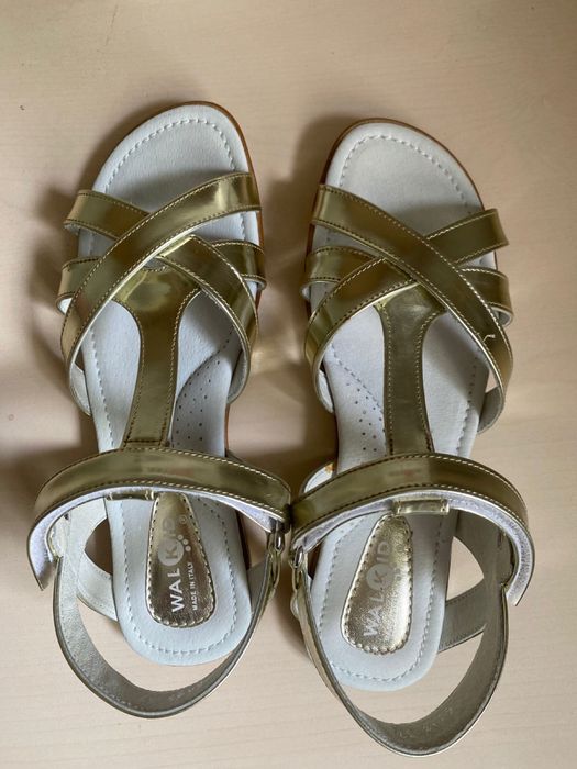 Босоножки Walkid 37р.
