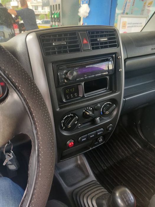 Suzuki Jimny de vânzare sau schimb cu Dacia Duster 4×4 diesel