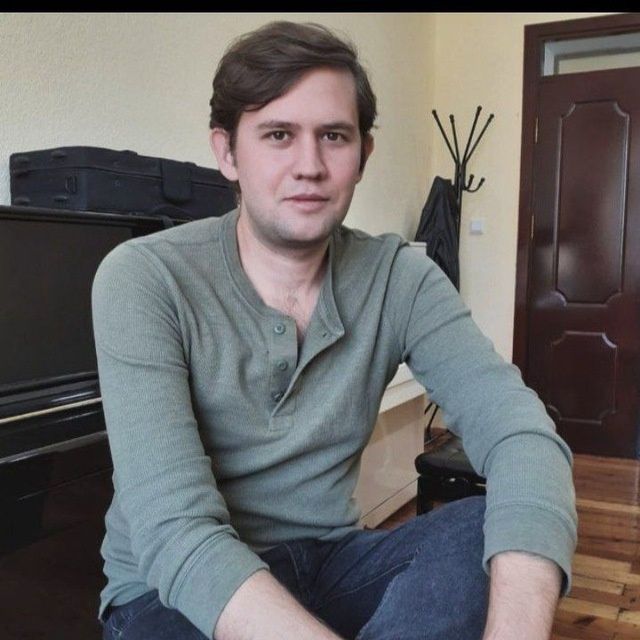 Учитель по саксофону и другим духовным инструментам