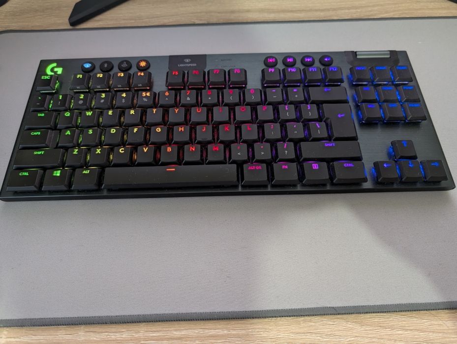 Tastatura Logitech G915 TKL Switch Tactile