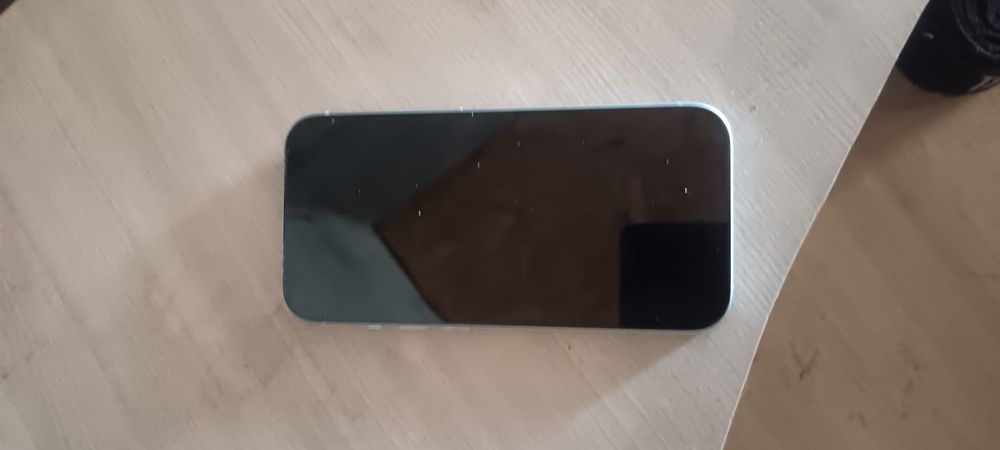 IPhone 15 256 на гарантии