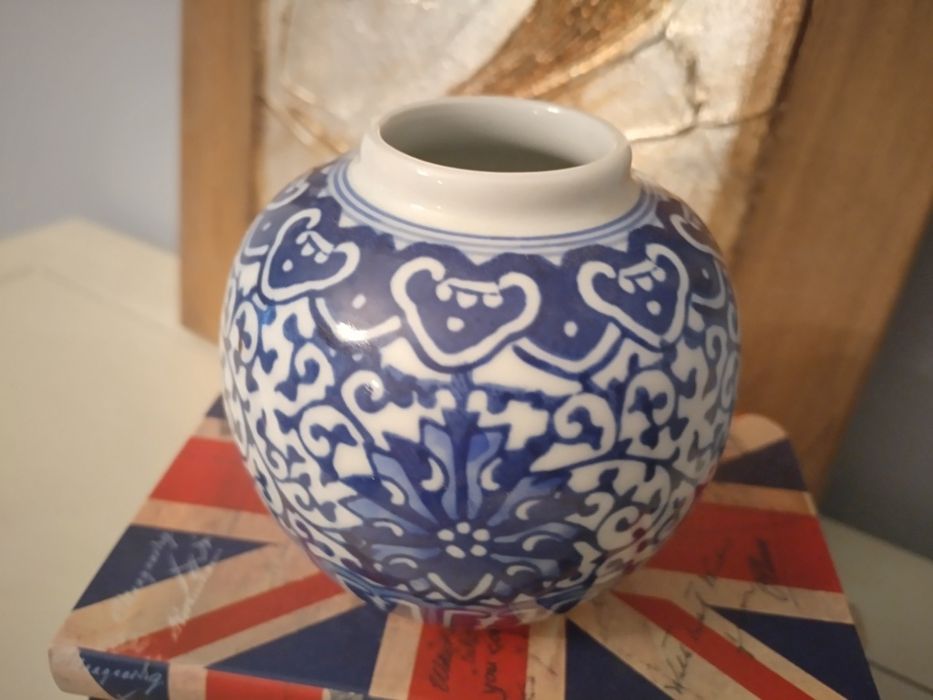 Старинен керамичен съд от Иран