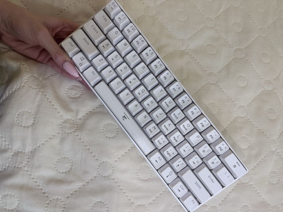 Клавиатура White Shark