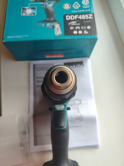 Шуруповёрт Макита