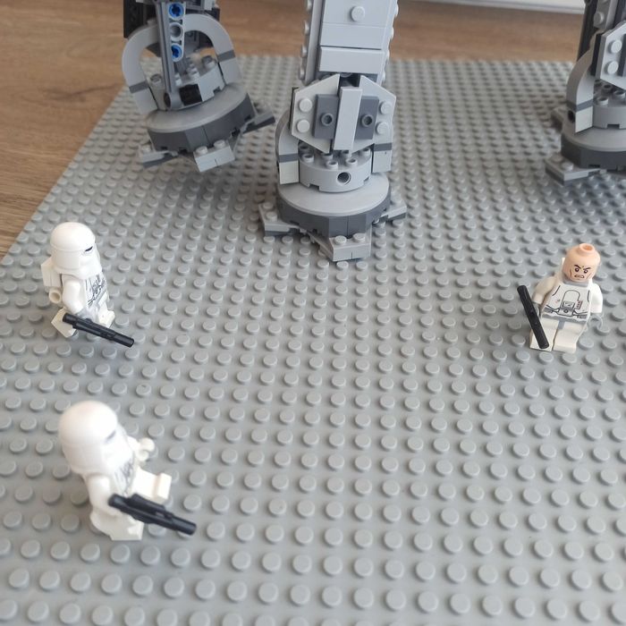 Продам набор LEGO Star Wars