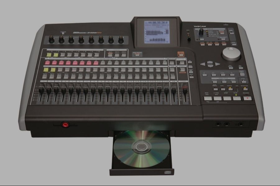 Tascam 2488 NEO, 500 euro  neg.! Schimb cu subwoofer  activ !