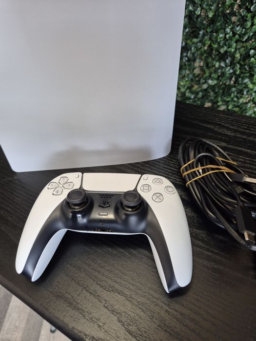 Конзола Ps5 pro с кутия