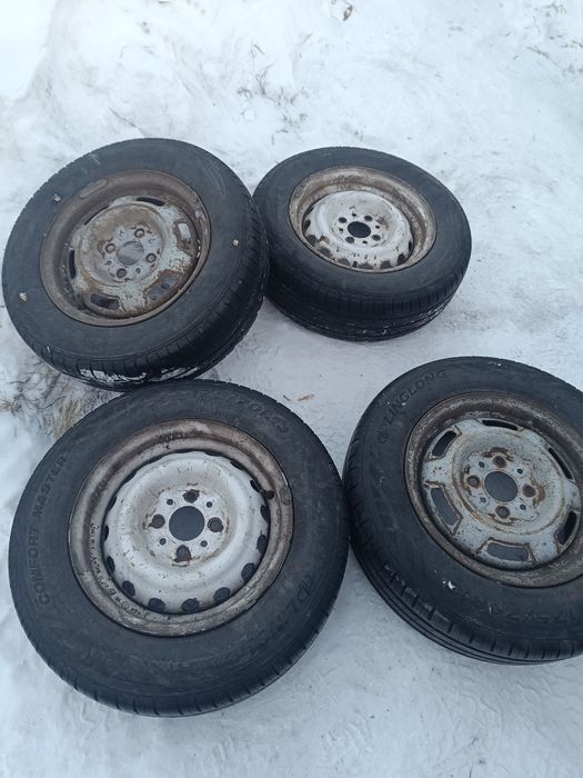 Продам шины диски на ваз лето.