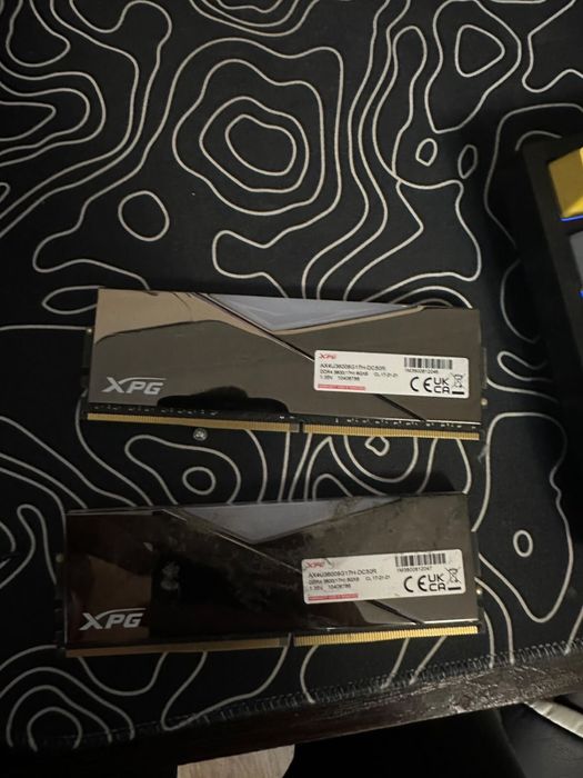 ОЗУ DDR5 5600MHz 16Gb и DDR4 3600MHz 16GV
