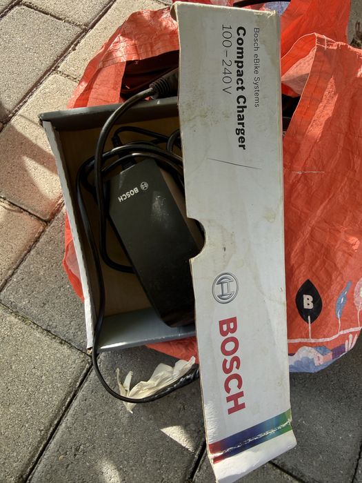 Vand bicicleta electrica motor bosch, frane hidraulice.