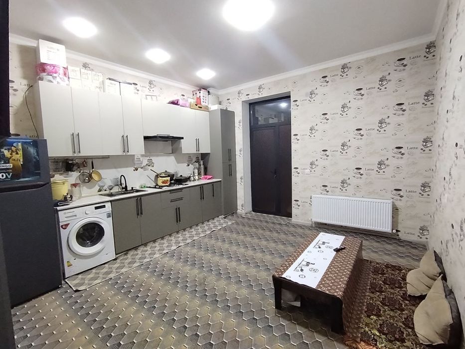 Срочно! Гўзал дахаси 3 хонали янги курилган евро ремонт, жихозлари бн