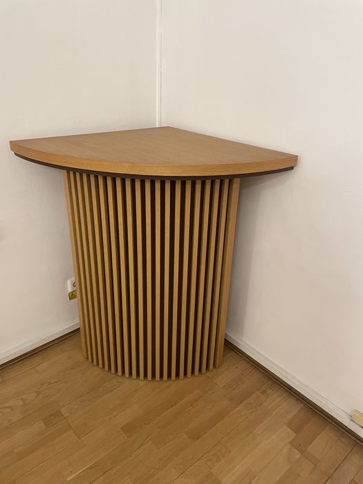 De vanzare masa sedinte sala consiliu