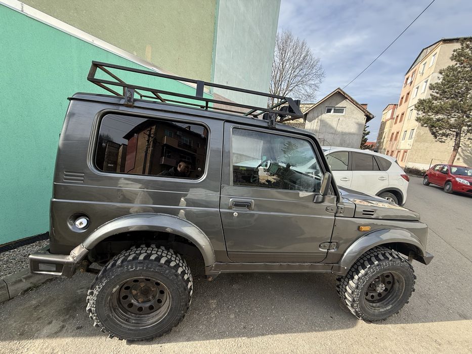 suzuki samurai sj413