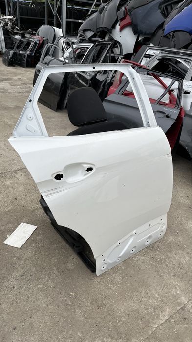 Два броя задна дясна врата Peugeot 3008 2 (2016-)