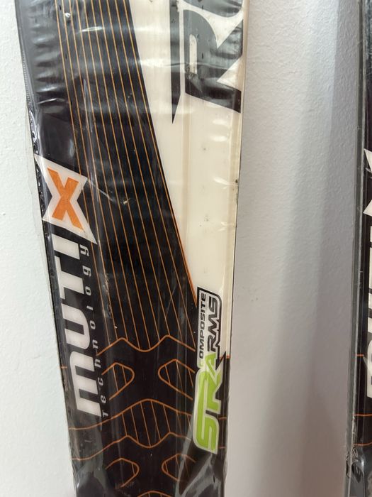 Schiuri adulti marime 155 cm noi/nefolosite