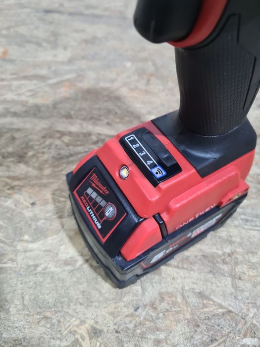 Impact 2100Nm cu patrat 3/4 Milwaukee M18 ONEFHIWF34