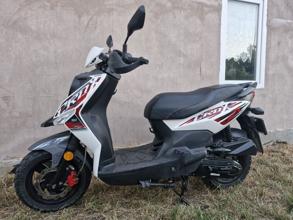 Scuter Sym crox 50