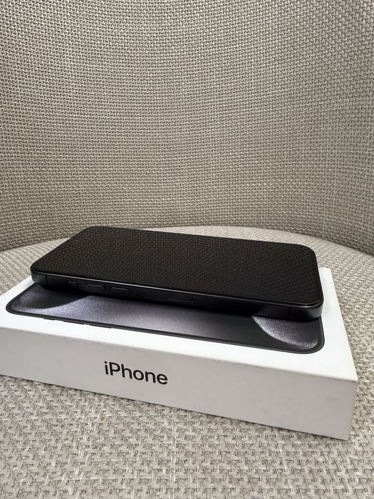 Iphone 15 Pro Max НОВ 256GB Black Titanium  Пълен Комплект+2 кейса ори