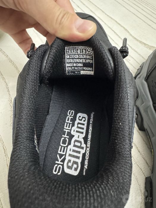 Skechers оригинал 40 размер