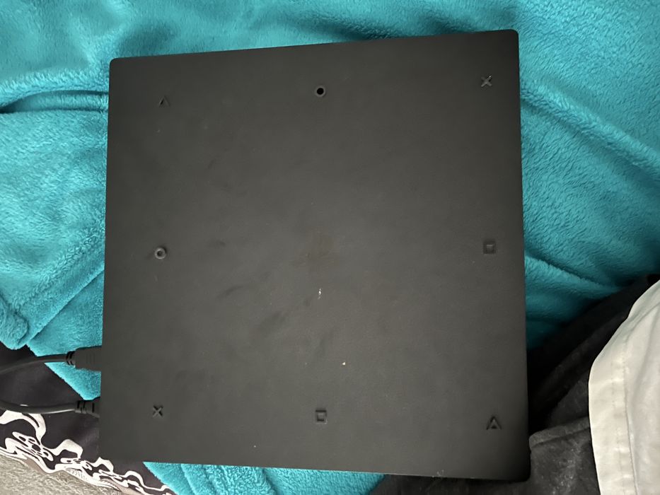 Vand ps4 stare foarte buna