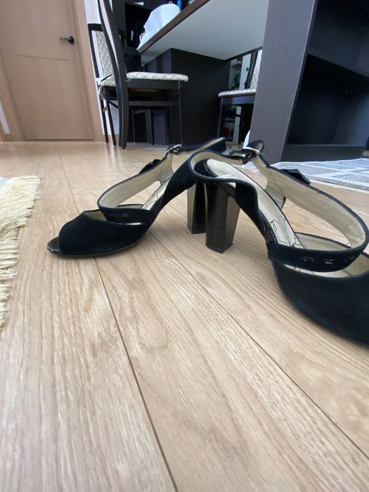 Босоножек в хорошем состоянии