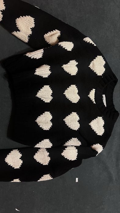 Свитер с сердечками