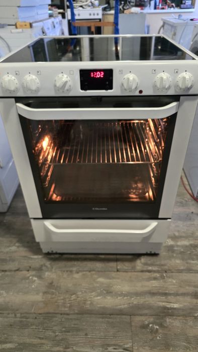 Печка Voss Electrolux