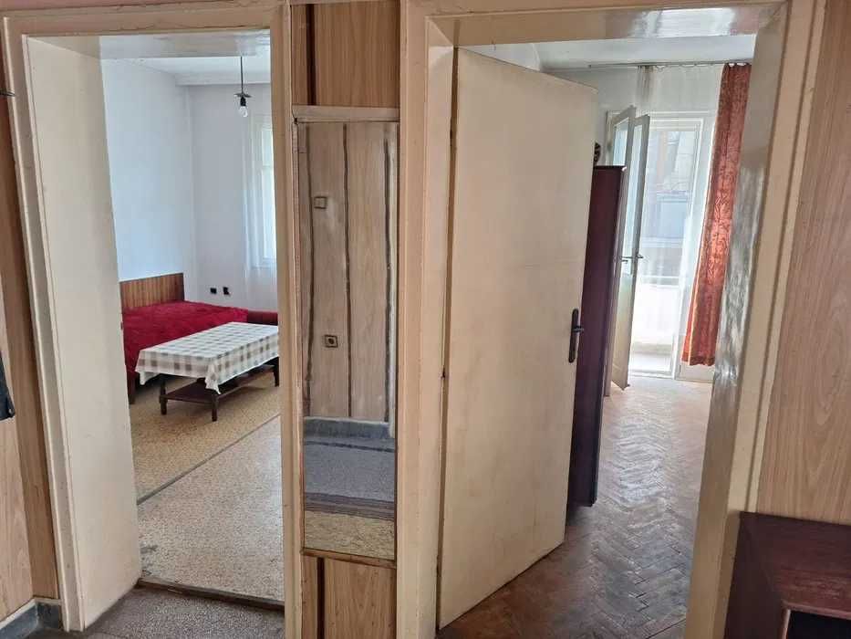 Продава се Тристаен апартамент в Хасково, Училищни - 100 кв.м за 860 €/кв.м - Снимка #7