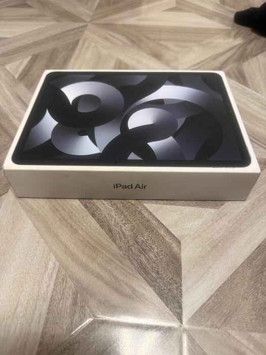 Tabletă IPad Air (5th Generation)