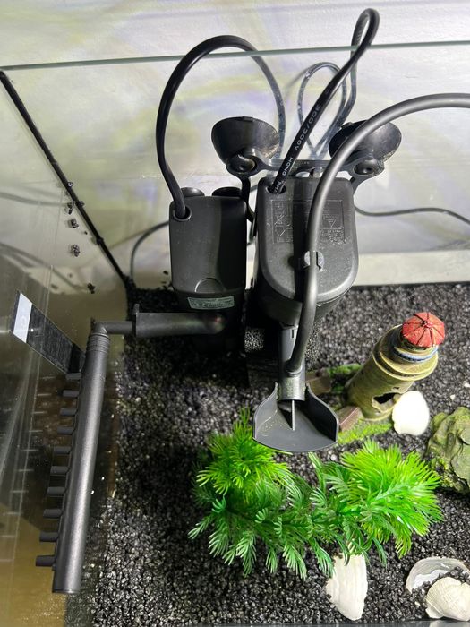 Vand acvariu cu accesorii