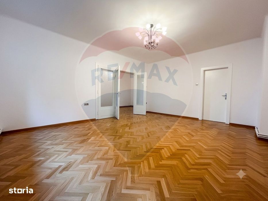 Apartament in centrul Brasovului de inchiriat.