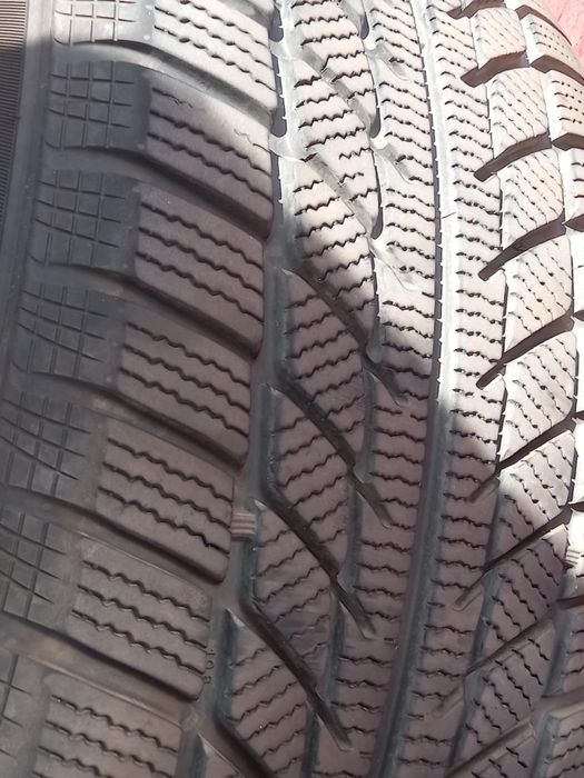 Spre vanzare jante+anvelope