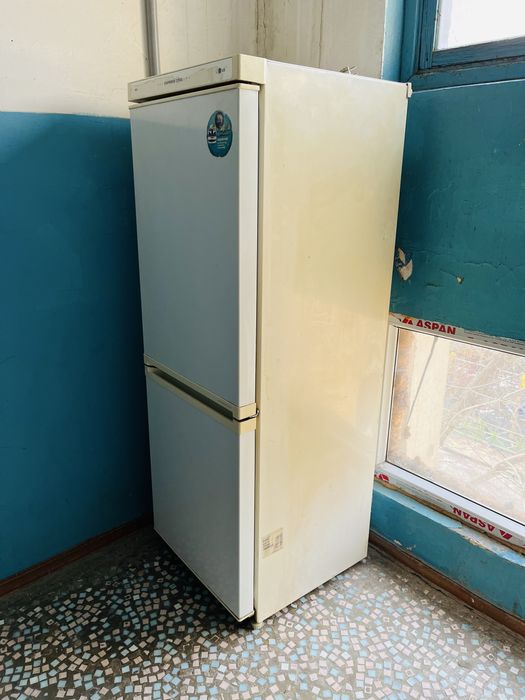 Продается холодильник