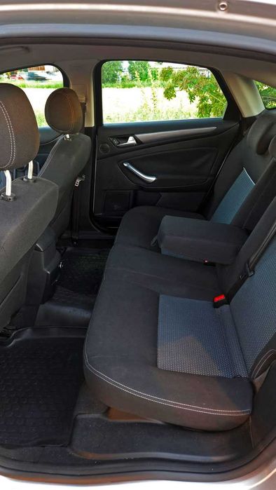 Vând FORD MONDEO MK4 2014 [fara schimb]
