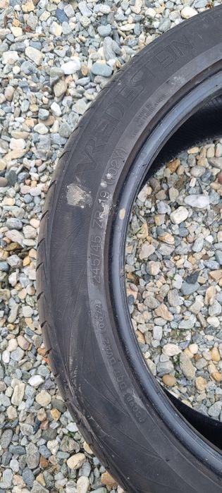Vând 2 Anvelope de VARĂ Vredestien Giugiaro 245/45 ZR 19 DOT 0622