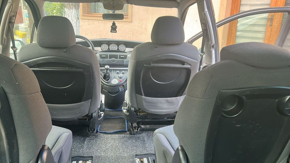 Peugeot 807 2.0 hdi