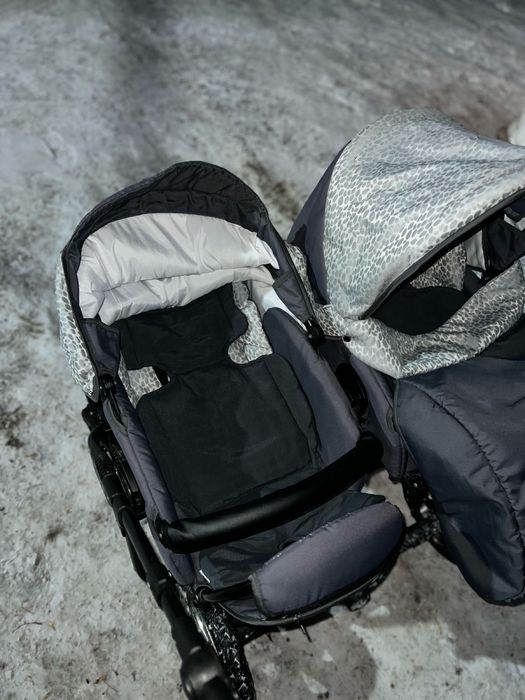 Продаю коляску для двойни