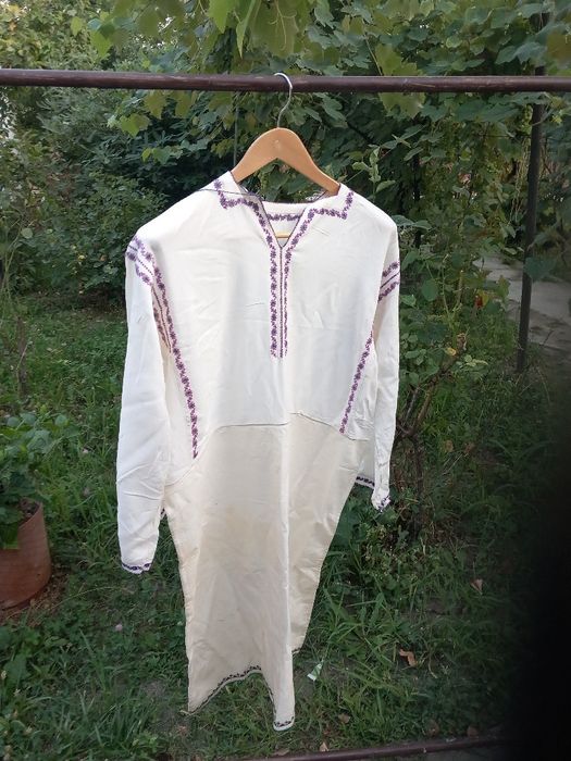 Rochie ,ie traditionala, mostenire