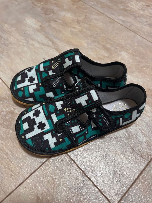 Детски боси пантофи .Нови