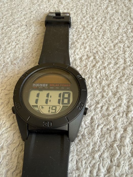 Часовник Скмей слънчева батерия