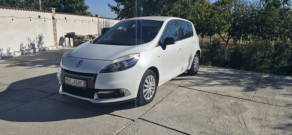 Renault Scenic Bose 2012 1.6 dci 130 cp Rar efectuat