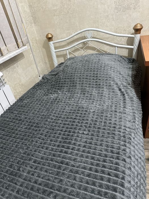 Продается односпальная кровать