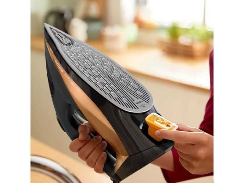 Мощна Парна Ютия Philips Azur Series 7000, 2800 W