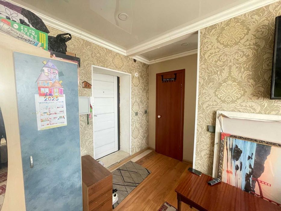 / Продам 1 комн квартиру, 1а 6 (Торг!)