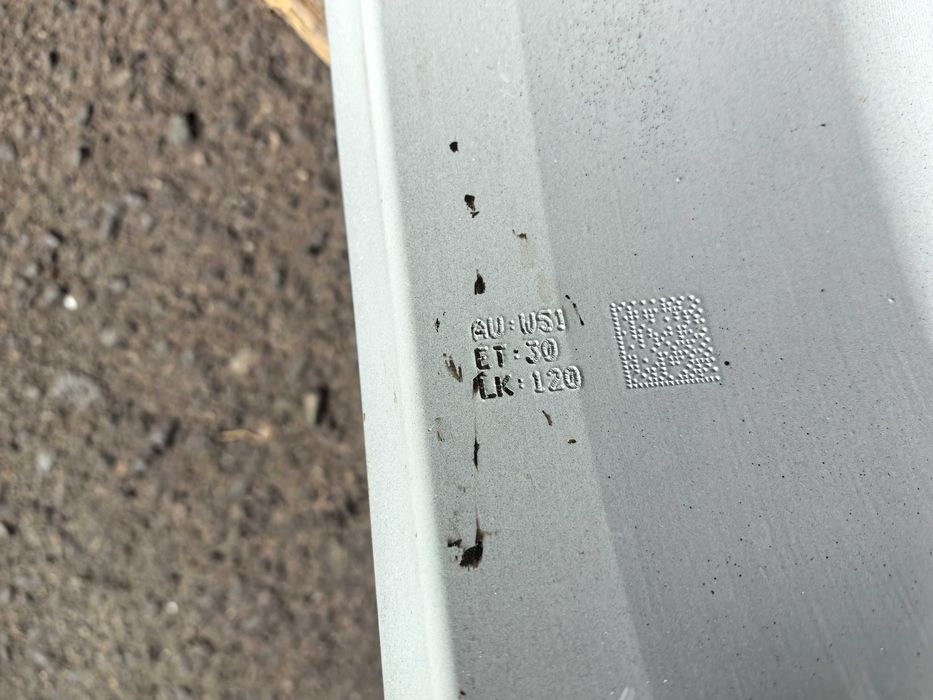 17 цола 5 х 120 мм БМВ Ф30 / Е90 и други - 8 Инча / ЕТ 30