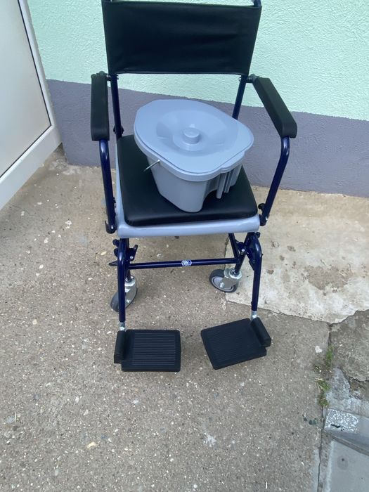 Комбиниран стол за баня и тоалет Vermeiren 139B