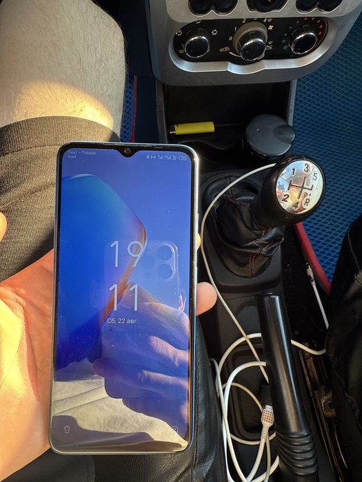 Продам infinix SMART 7 HD