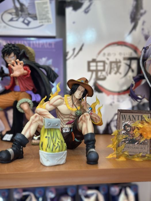 Аниме фигури -Zoro,Luffy,One Piece ,Genshin impact /Anime figury
