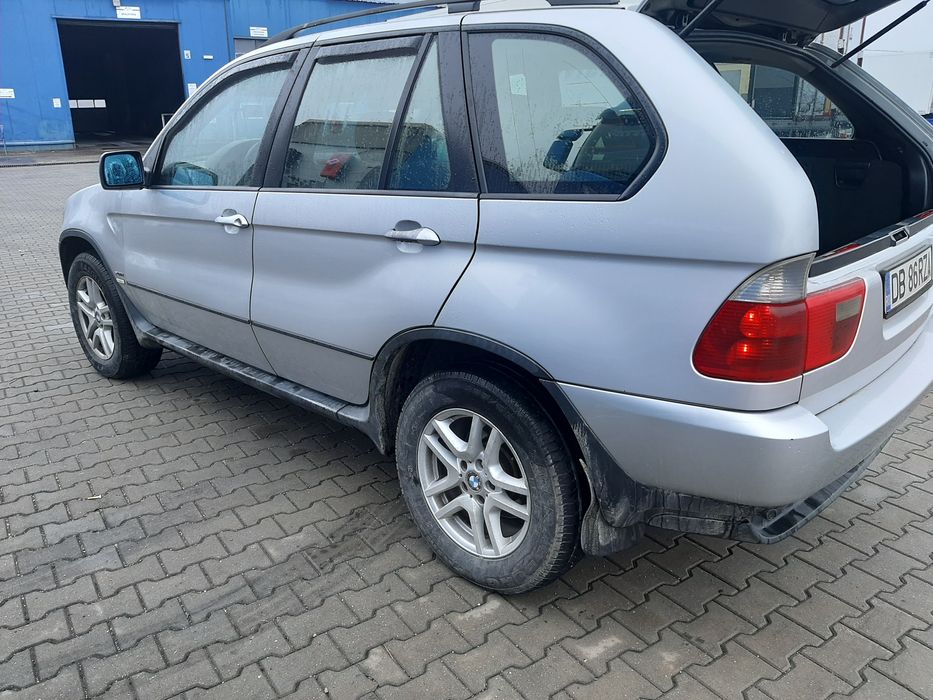 Vând x5 e 53 2005